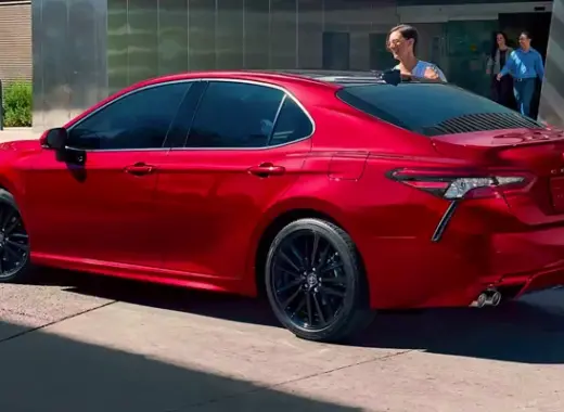 Toyota Camry XLE Hybrid 2024