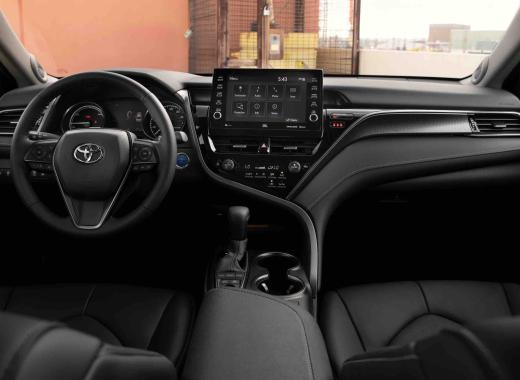 Toyota Camry XLE Hybrid 2024
